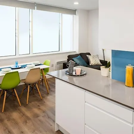 Zeni Point Campus, 6 Bed In The Vibrant Docklands Dublin