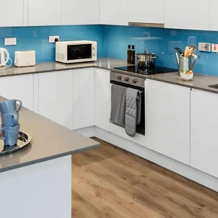 Daire Zeni Point Campus, 6 Bed In The Vibrant Docklands